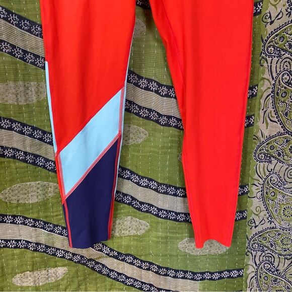 Cotopaxie Vibrant Red Mariposa Tights Size Medium - Picture 6 of 15